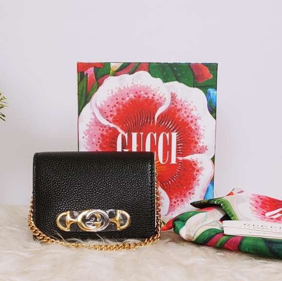 Gucci Handbags - Gucci Zumi Compact Wallet Wristlet Chain Leather Black